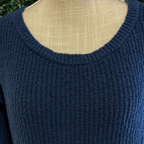 Express Sweatshirt - Picture 3 of 4